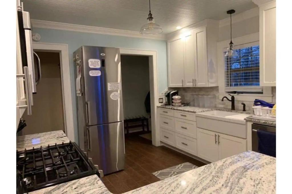 1 Mile To Fort Sill! The Carolebelle Cottage Sleeps 8 With Hottub,Grills,Firepit Lawton Exterior photo